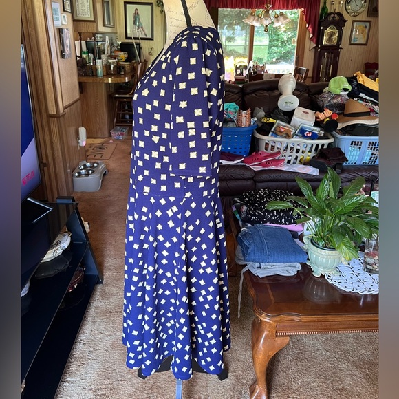 LuLaRoe navy blue Fit & Flare Knee Length Dress Size 3XL. - Picture 5 of 14